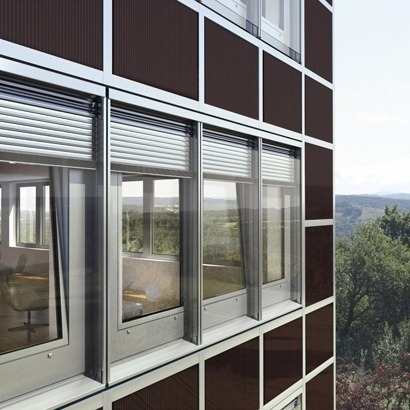 Schüco muestra un módulo FV de ventanas y fachadas