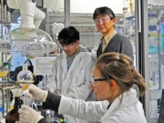 Tokyo research institute mimics photosynthesis with man-made leaves