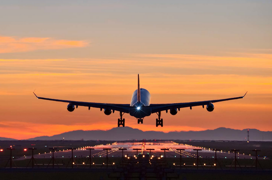 Andalucía lanzará un programa para fomentar la producción de combustible sostenible de aviación