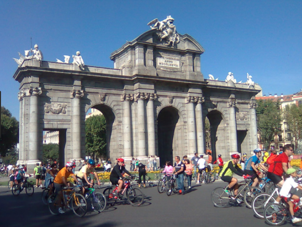 Día Mundial de la Bicicleta: tu ciudad necesita que te muevas a pedales