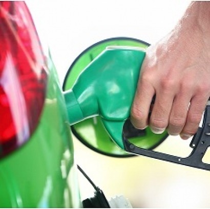 Más gasolina con etanol para combatir la contaminación