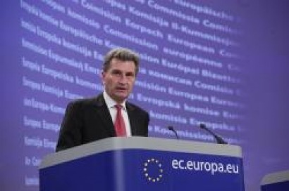 Hedegaard y Öettinger confirman el frenazo de la CE a los biocarburantes