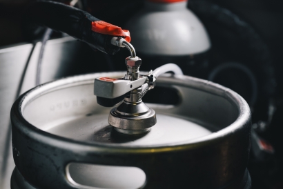 Producción de biogás con la cerveza de barril estropeada durante el confinamiento