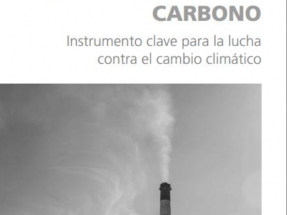 La ministra Tejerina recibe la petición de establecer un impuesto al CO2