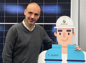 “En los últimos 40 años se han construido en España más de un millón de piscinas. En los próximos 10 se construirán más de un millón de instalaciones fotovoltaicas”