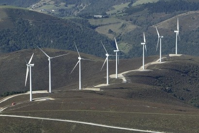 Iberdrola pone en marcha sus dos primeros parques eólicos asturianos