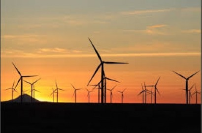 Los empresarios del sector eólico aseguran que la reforma energética ha ahuyentado a los inversores de España