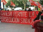 Despedidos del parque eólico de Campillos protestan ante la Convención Eólica