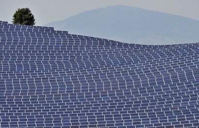  El BEI aporta 23 millones a un macro proyecto solar en África