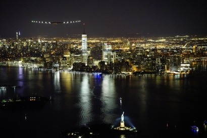 El Solar Impulse llega a Nueva York y concluye su travesía oeste-este