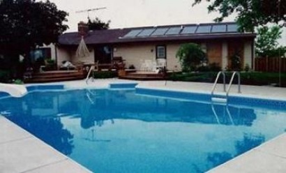 El calefactor solar de tubos de vacío de fabricación 100% española que sirve para calentar la piscina