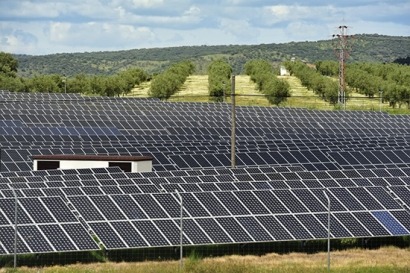 Anpier presenta un estudio sobre la contribución de las pequeñas instalaciones fotovoltaicas en España