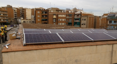 Badalona instala una planta solar para autoconsumo en el Mercado la Salud