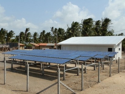 Instalan un sistema fotovoltaico en Ilha Grande