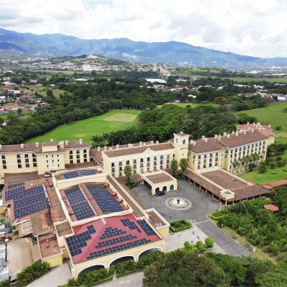 La cadena hotelera Marriott instala un sistema fotovoltaico con almacenamiento en Hacienda Belén