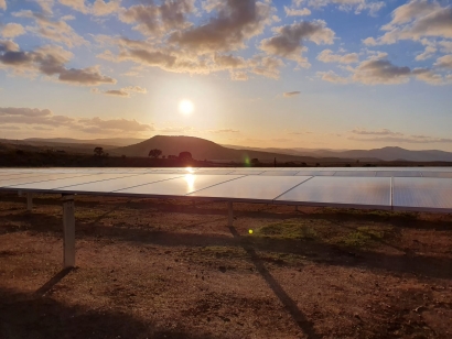 La española Esasolar proveerá seguidores solares bifaciales para la planta fotovoltaica La Sierpe, de 26 MW