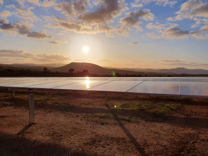 La española Esasolar proveerá seguidores solares bifaciales para la planta fotovoltaica La Sierpe, de 26 MW