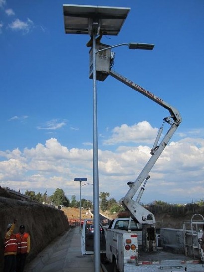 El DF apuesta por las farolas solares