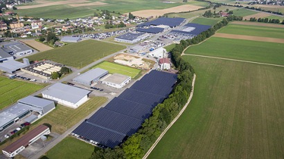 Inaugurada la mayor central solar de Suiza sobre tejado