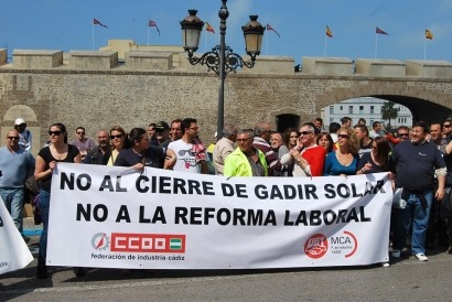 Los trabajadores de Gadir Solar negocian su despido