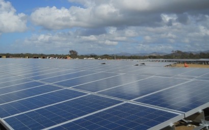 GES pone en marcha el primer gran campo solar fotovoltaico de Jamaica