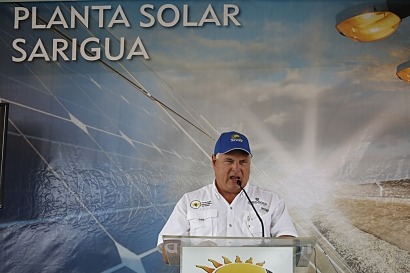 Inauguran la primera planta fotovoltaica del país