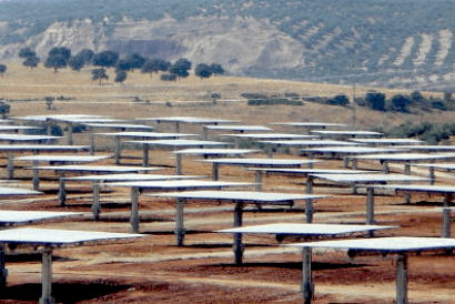 Abengoa vende cuatro plantas fotovoltaicas a Vela Energy