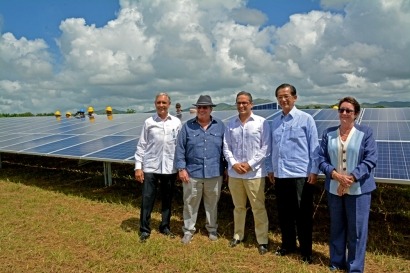 Inauguran una planta fotovoltaica de 30 MW