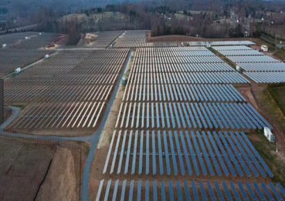 La solar eclipsa a todas las demás formas de generación de electricidad en 2016