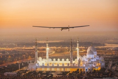 Solar Impulse 2 inicia su vuelo alrededor del mundo
