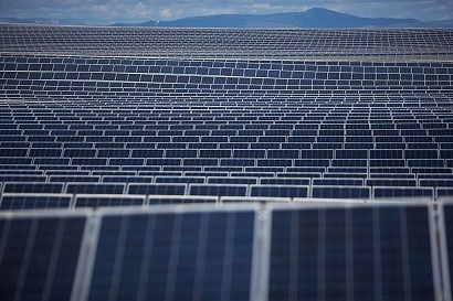 Ya hay 100.000 megavatios de potencia solar fotovoltaica con permiso de acceso a red concedido
