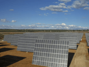 Abengoa reactiva la construcción de la planta fotovoltaica de Atacama