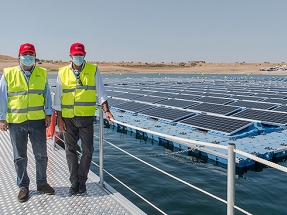 Acciona inaugura la primera planta fotovoltaica flotante conectada a red de España con la intención de replicar el proyecto