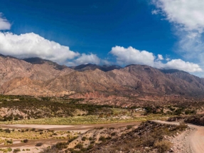 Salta: Licitan una red para dar electricidad a partir de una planta fotovoltaica a ocho comunidades originarias