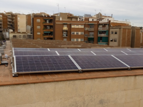 Badalona instala una planta solar para autoconsumo en el Mercado la Salud