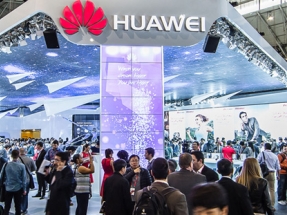 Sumsol organiza una jornada de formación sobre inversores Huawei en Valencia