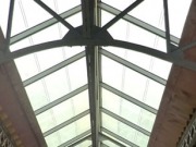 Vidrio fotovoltaico en un edificio de Eiffel