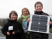 Yingli se une al SolarAid para promover la escolarización en África