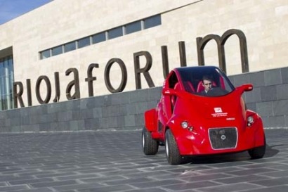 La Universidad de La Rioja presenta su prototipo de coche eléctrico