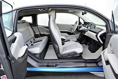 BMW presenta en Madrid su primer modelo eléctrico puro