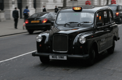 El icónico taxi de Londres renace como taxi eléctrico