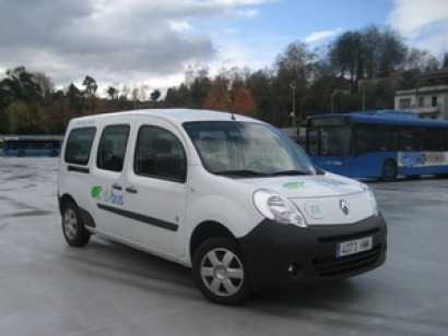 La compañía donostiarra de autobuses Dbus adquiere un Renault Kangoo Z.E. eléctrico