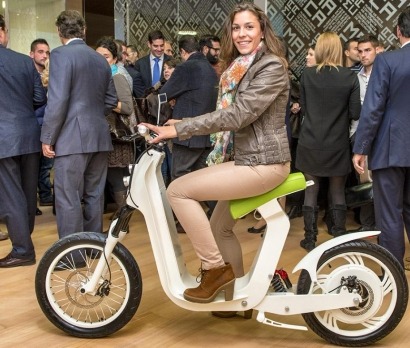Una empresa alicantina presenta "la primera bicicleta eléctrica sin pedales"