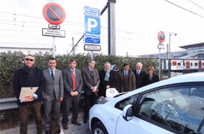 Tres estaciones de tren catalanas estrenan puntos de recarga para vehículos eléctricos