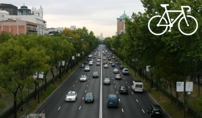 Aparcamientos para bicis en Madrid, pero también un carril propio en la Castellana