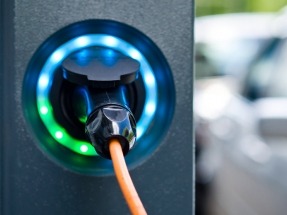 El crecimiento del número de puntos de recarga por vehículo eléctrico en España, mejor que en Alemania o Dinamarca