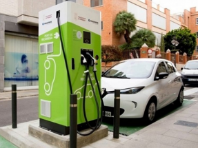 El número de puntos de recarga para vehículo eléctrico en España aumenta un 27% respecto a 2022