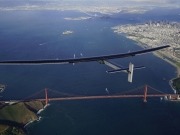 El Solar Impulse II llega a San Francisco y busca el récord
