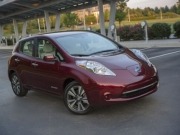 Nissan LEAF earns IHS Automotive Loyalty Award for the second year