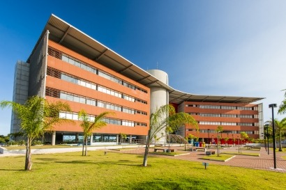 Bahía: El Parque Tecnológico se alimenta con electricidad de un sistema fotovoltaico donado por Enel Green Power